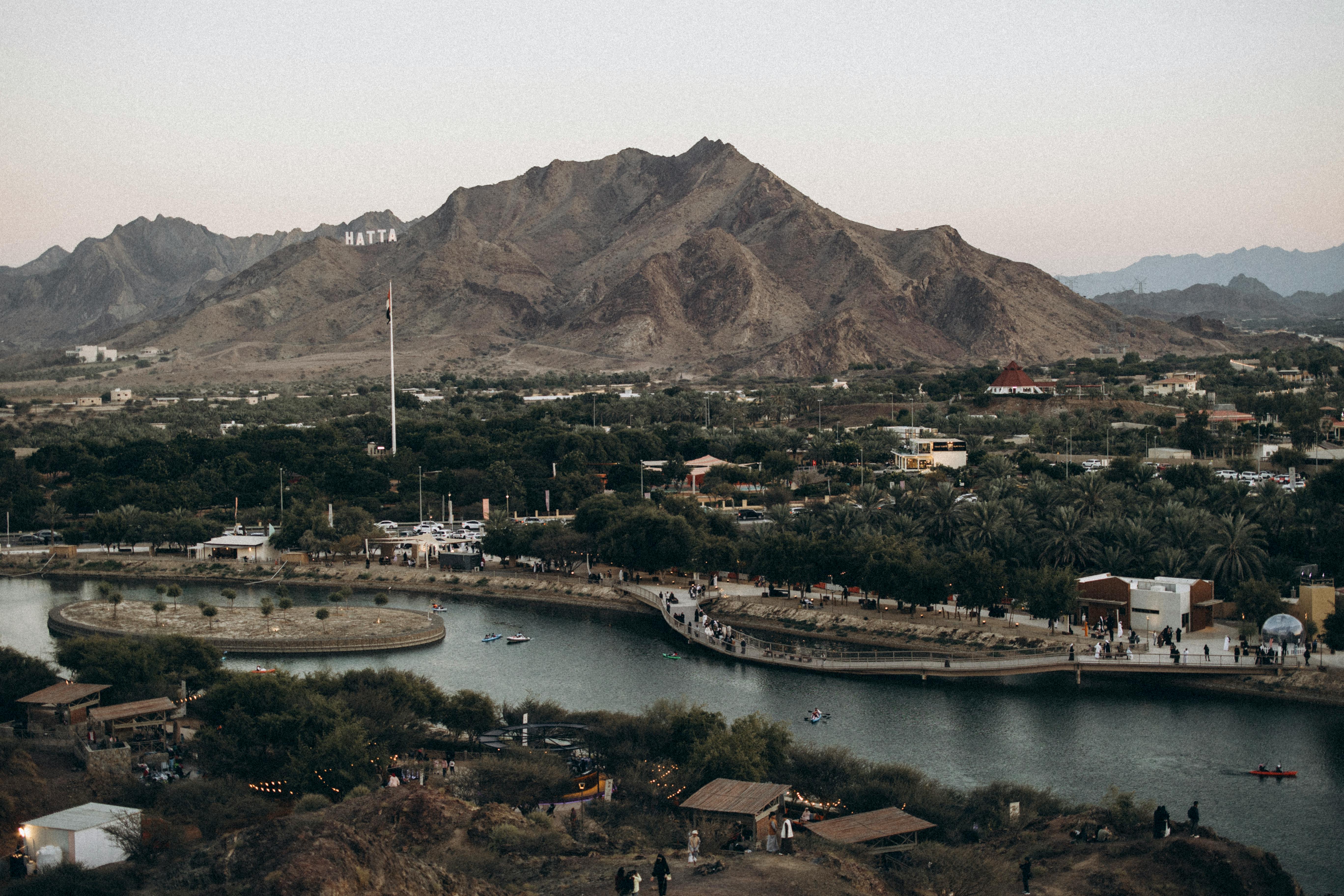 Hatta Day Trip from Dubai: Mountain Pools and Kayaking