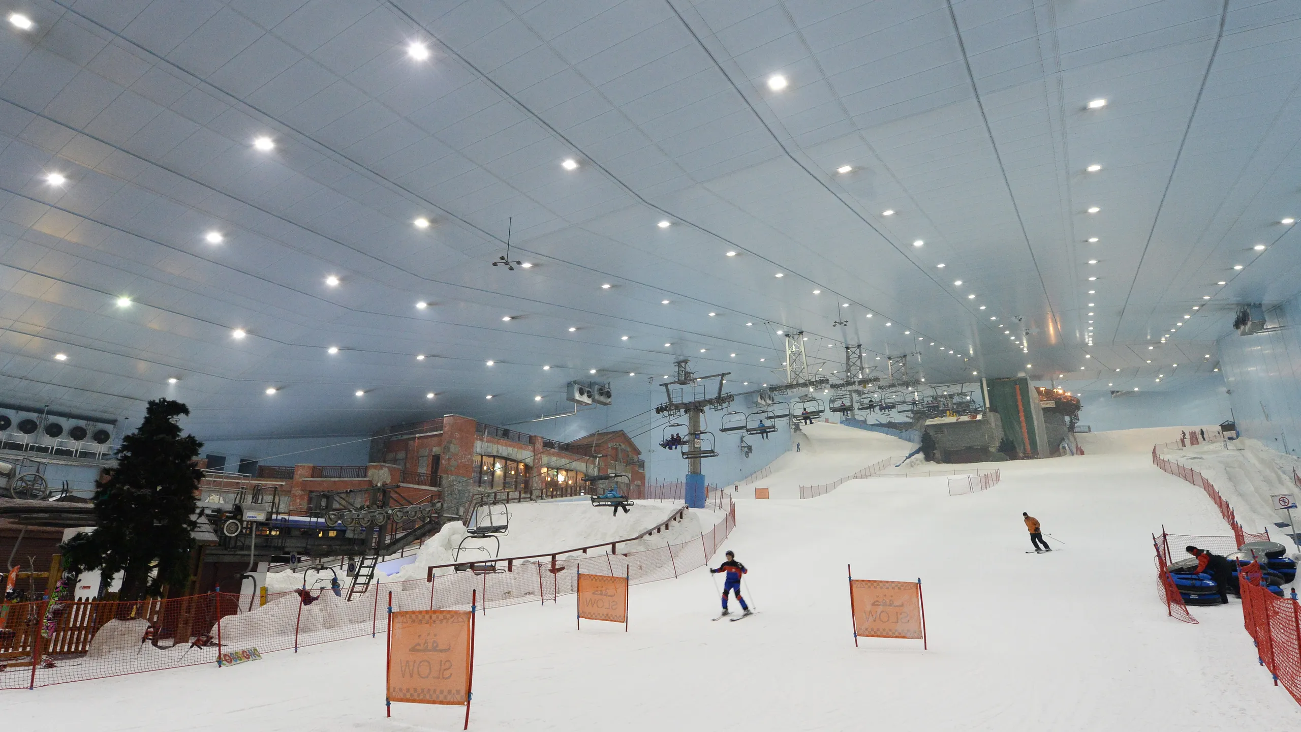 Ski at mall of emirates